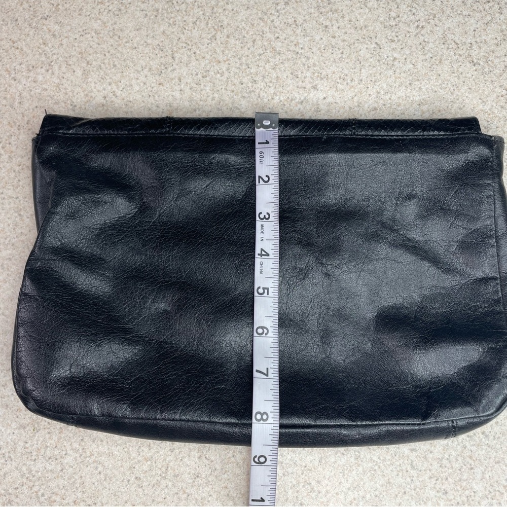 Vintage Leather Black Fold-over Clutch Tassel - Picture 2 of 7